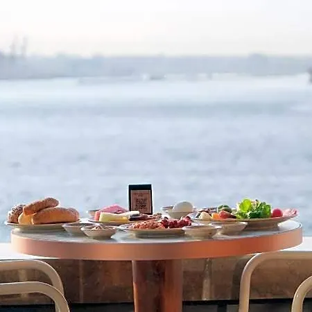 Dream Karakoey Bosphorus