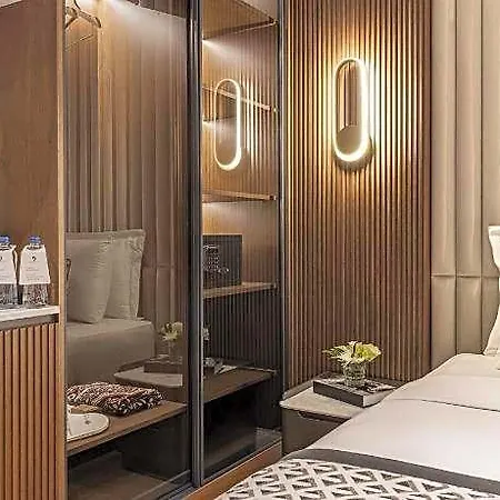 Dream Karakoey Bosphorus Hotel